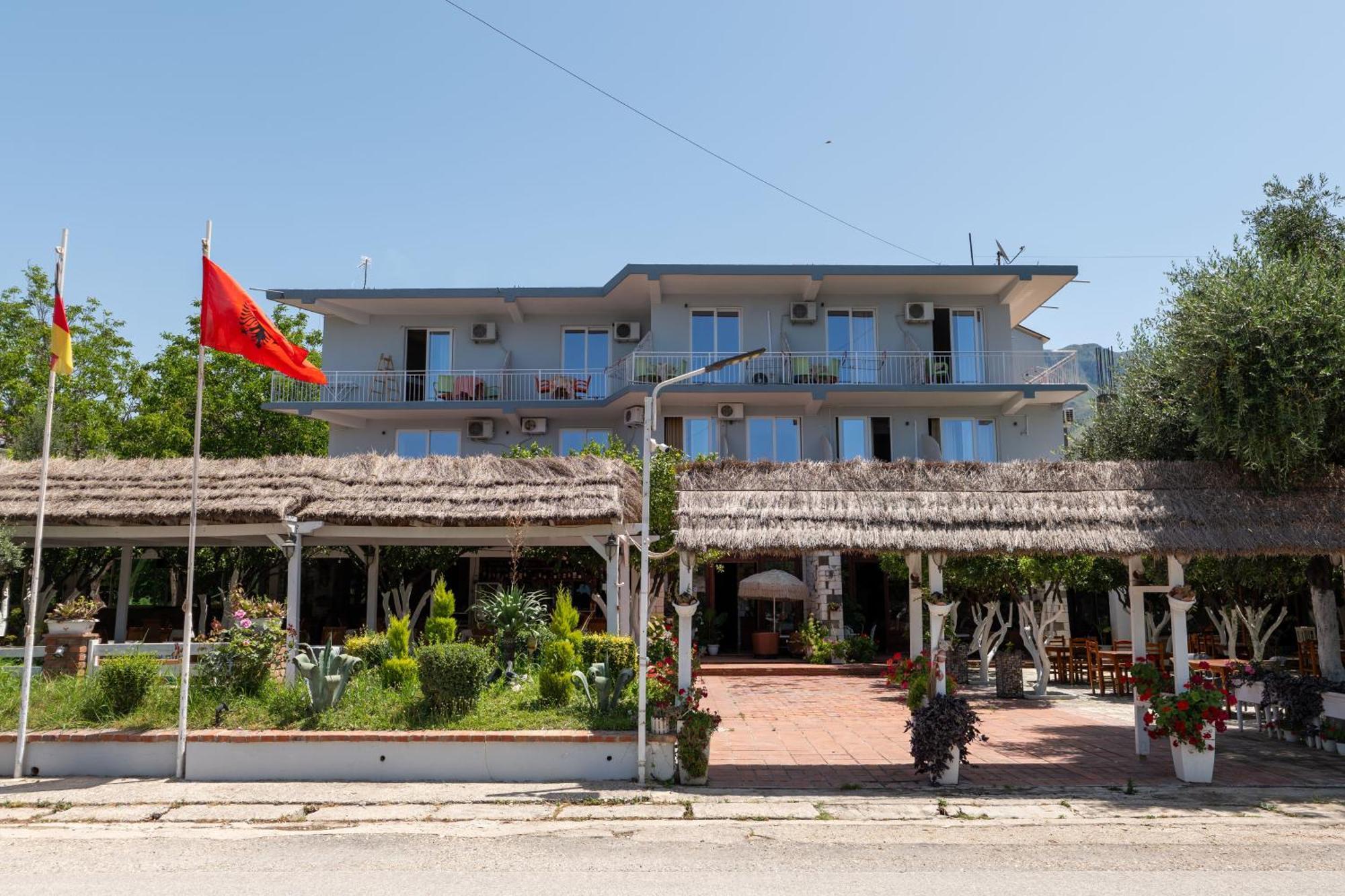 Hotel Nika Radhime Radhimë Exterior foto